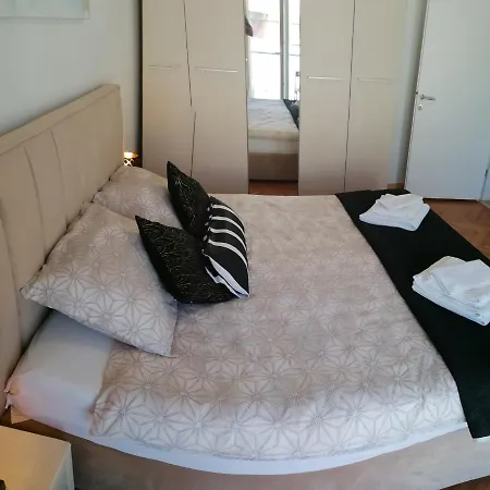 Apartman Sing *